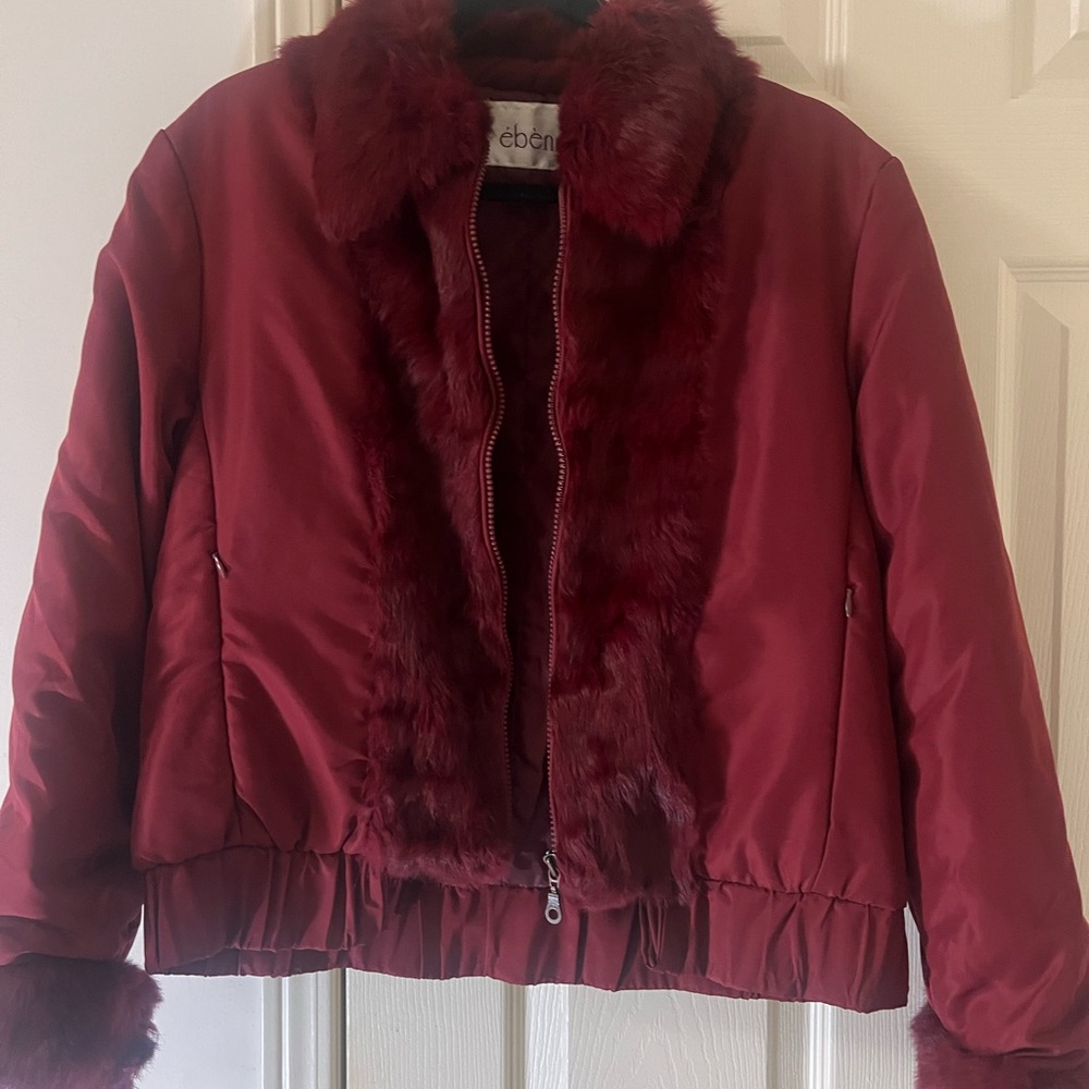 Elegant Red Faux Fur Women's Jacket - Picture 3 of 9